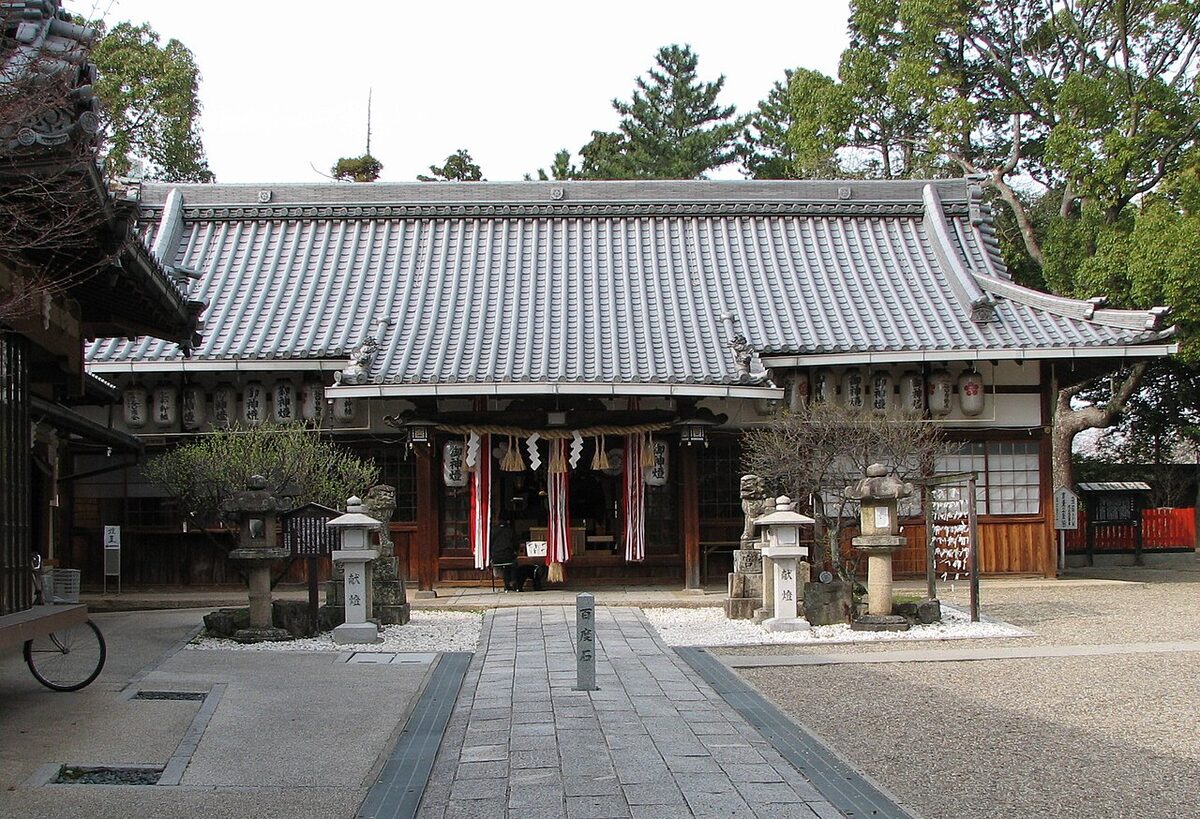 片埜神社 片埜神社の拝殿